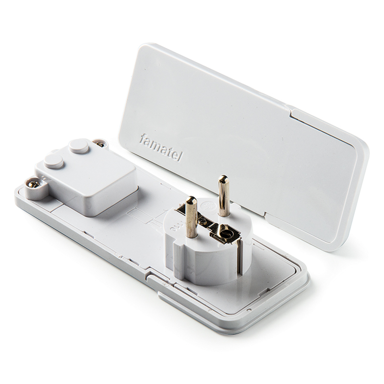 Clavija extraplana 16A