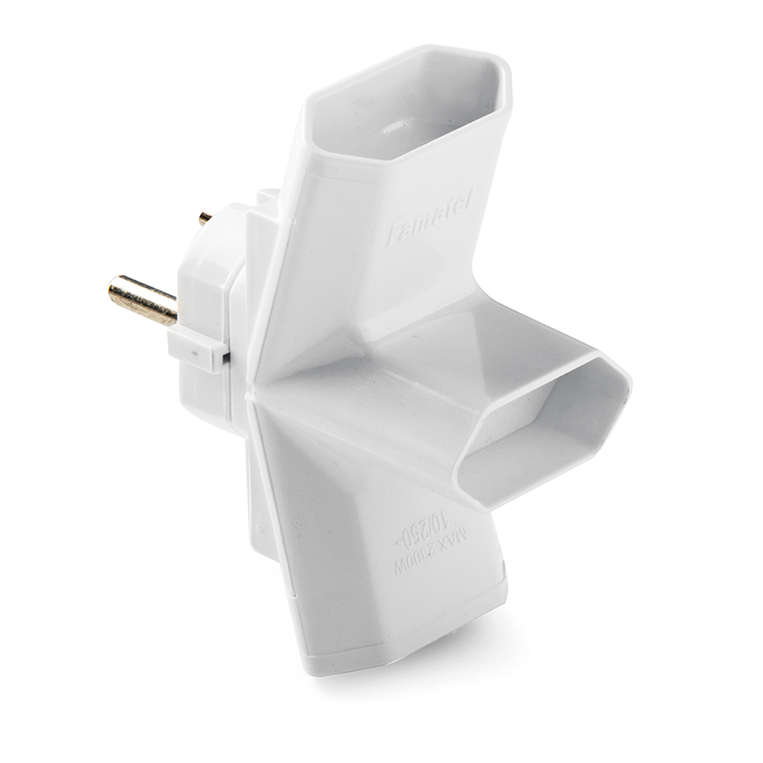 Adaptador triple 10A