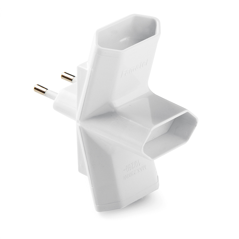 Adaptador triple 10A