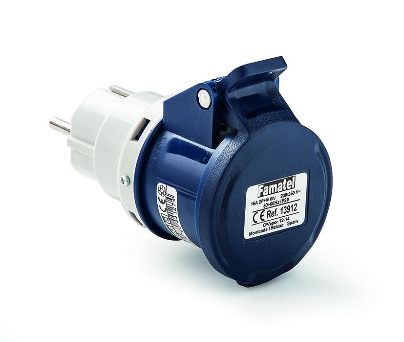 Adaptador clavija schuko – Base CEE IP20