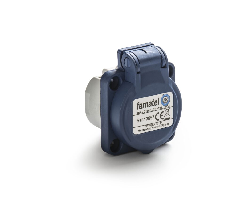 Bases empotrar 16A IP54