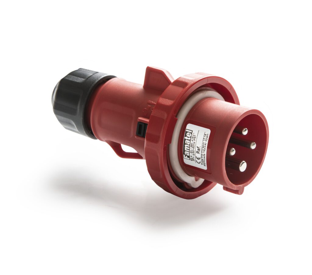 Clavija movil 3h 32A IP67