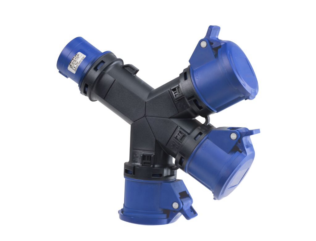 Adaptador 3 Bases 16A/32A IP54