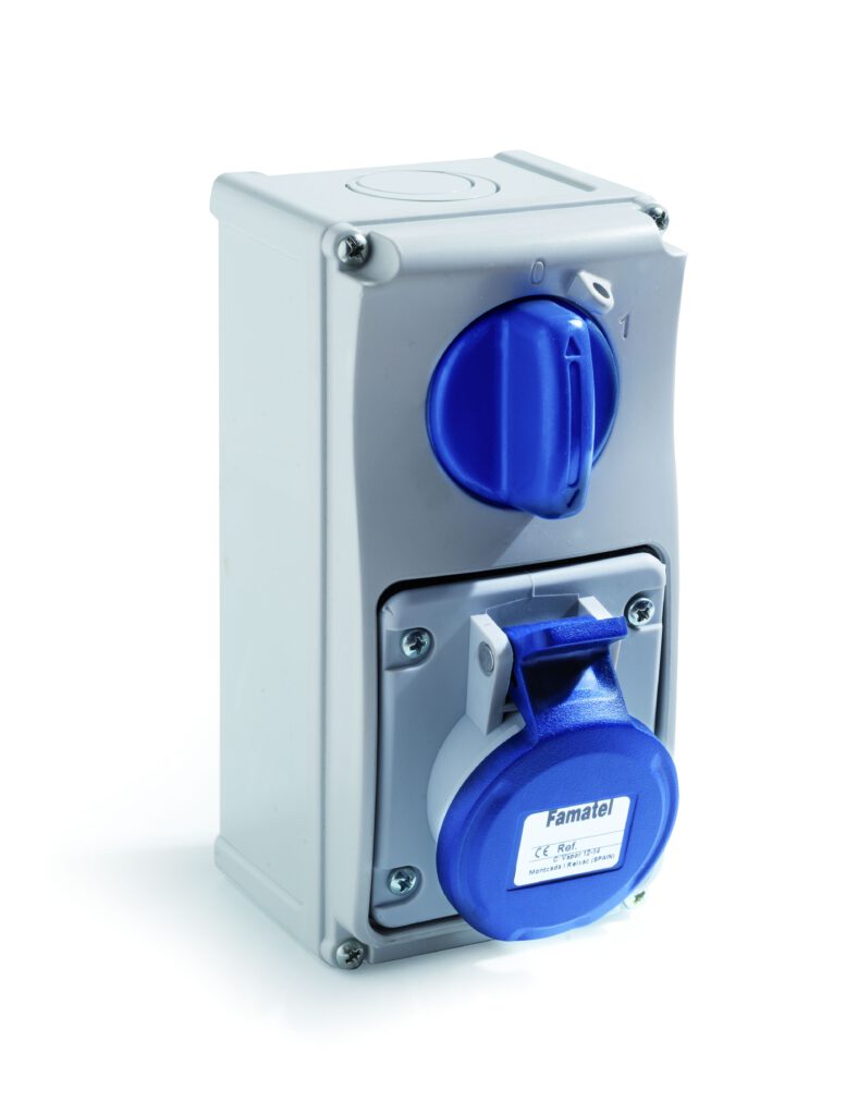 Base interblocante superficie vertical 16A/32A IP54