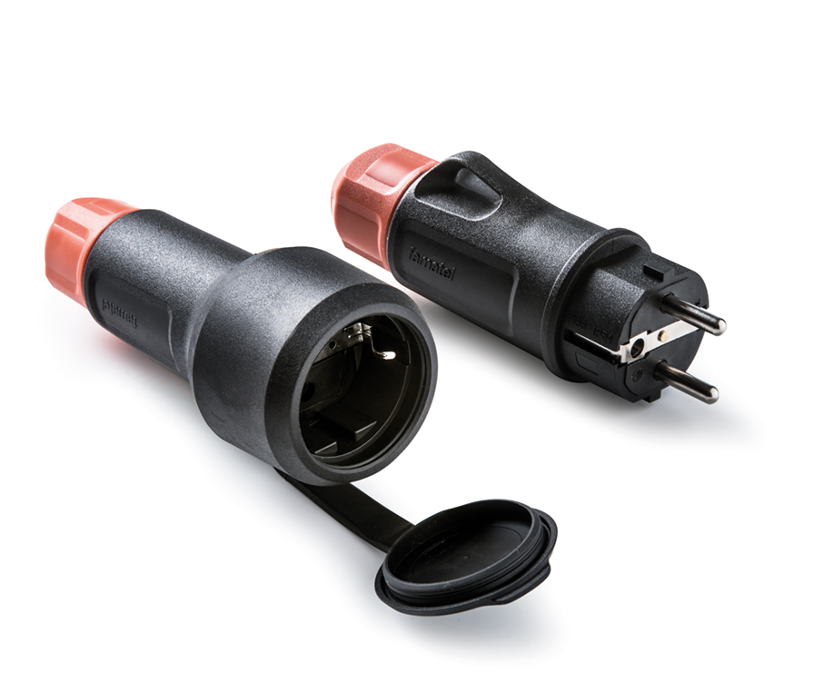 Clavija y base 16A IP54