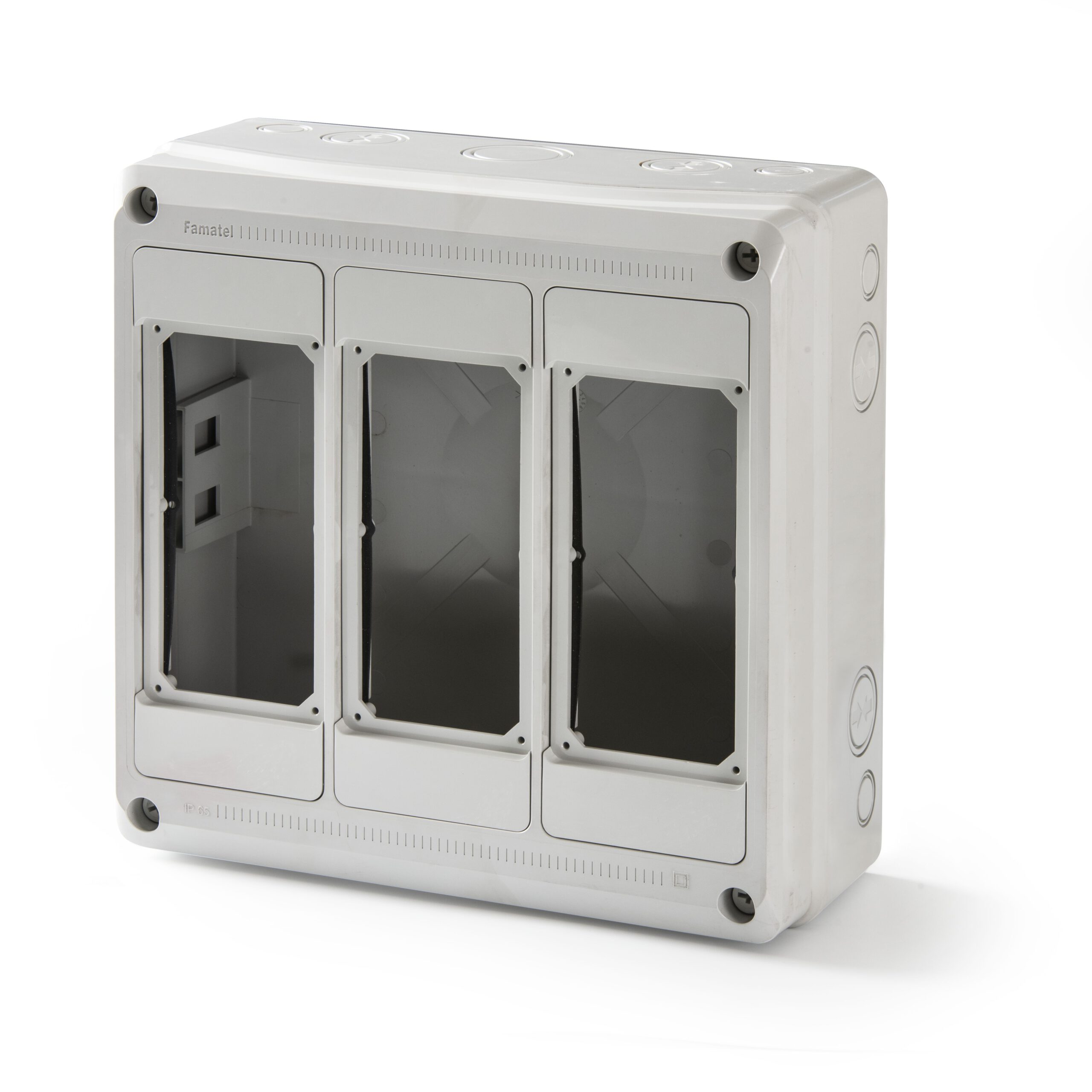 Envolvente pretroquelada para 3 bases interblocantes