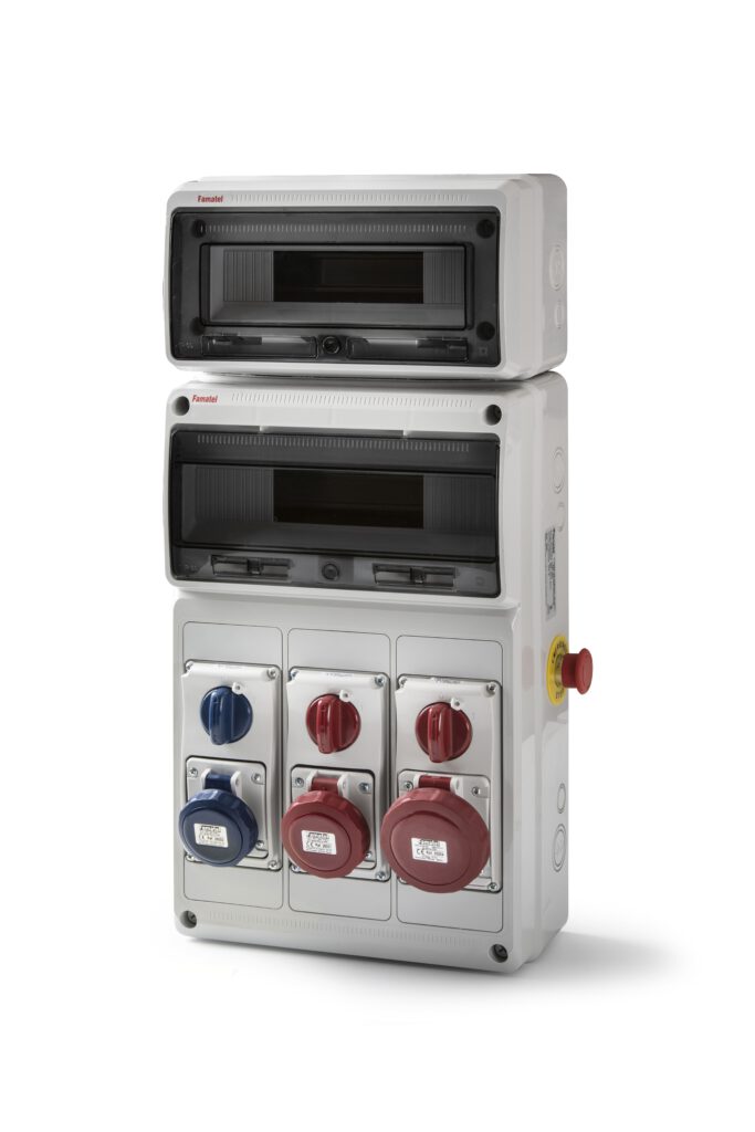 Envolvente cableada 32 módulos ip65