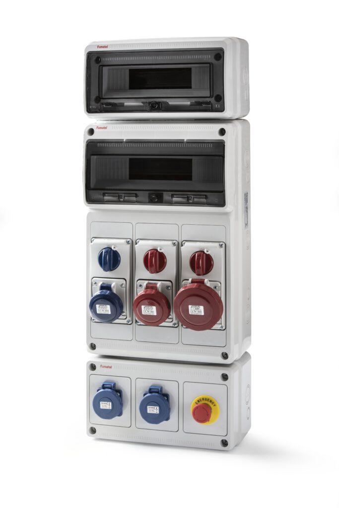 Envolvente cableada 32 módulos ip65