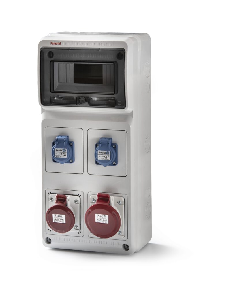 Envolventes 8 módulos IP54