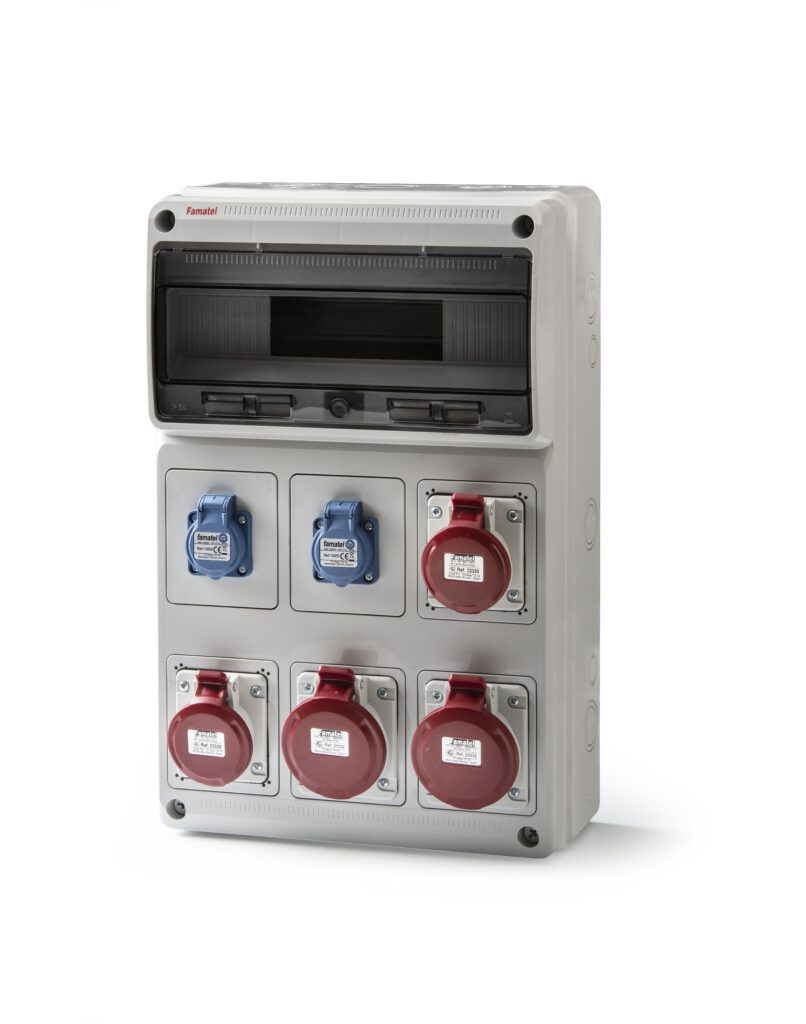 Envolventes 16 módulos IP54