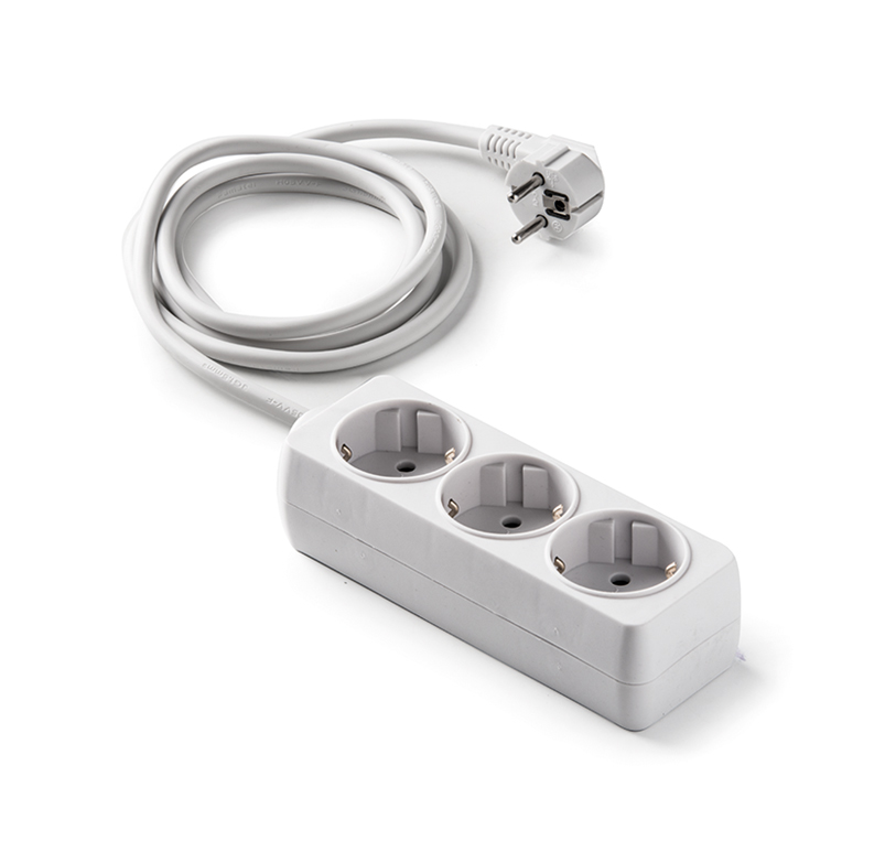 Base 3 tomas 16A + 1.5m cable