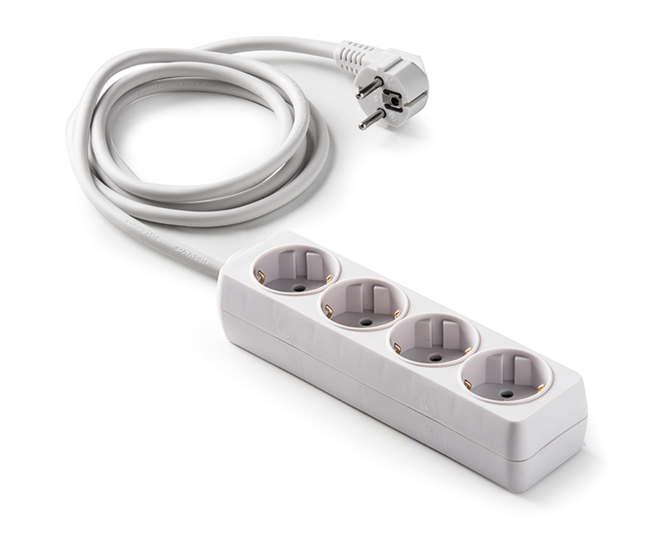 Base 4 tomas 16A + 1.5m cable